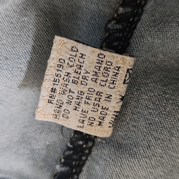 Pull On Skinny Jeans Light Wash Slightly Distressed NWT - Picture 10 of 11